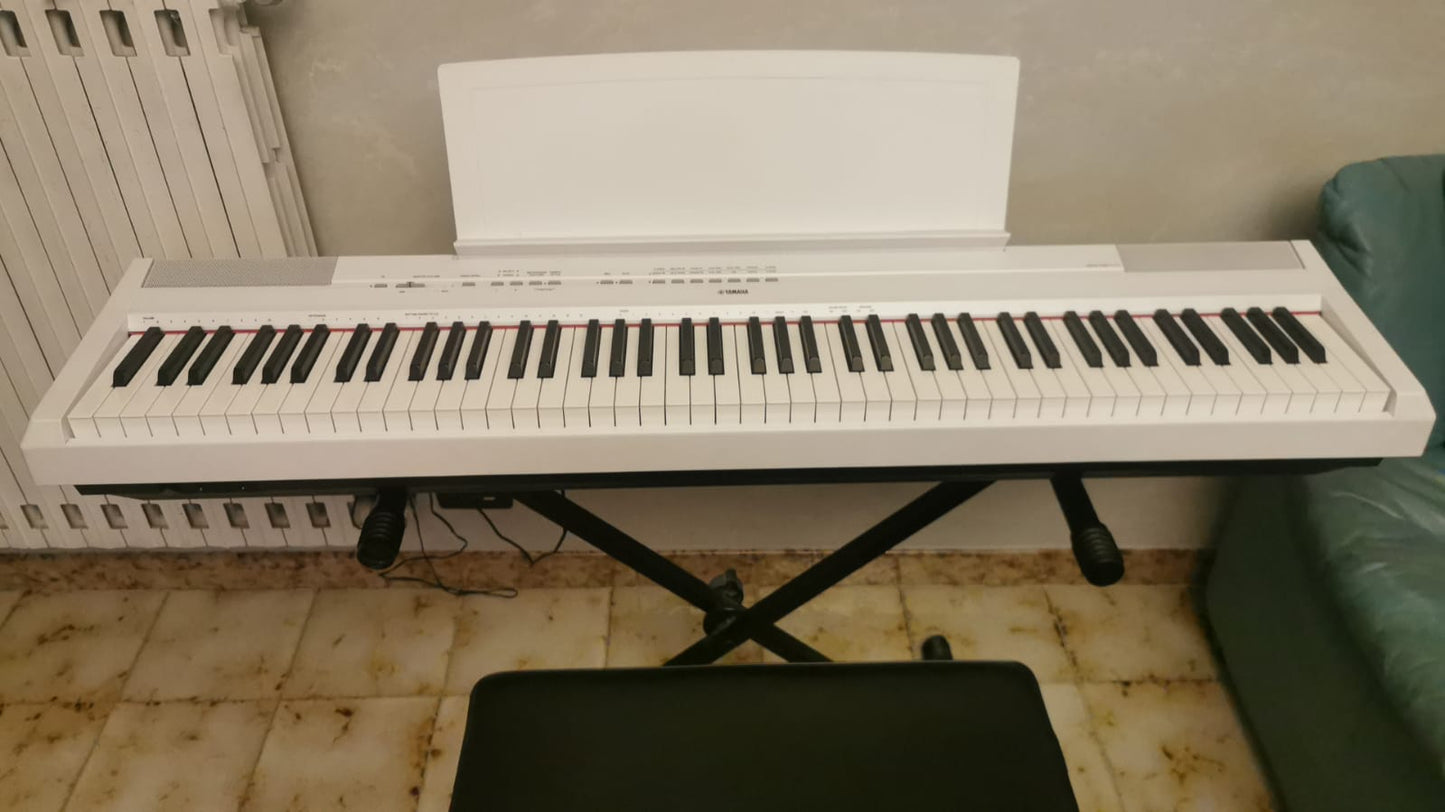 Yamaha P-115 con supporto e panca