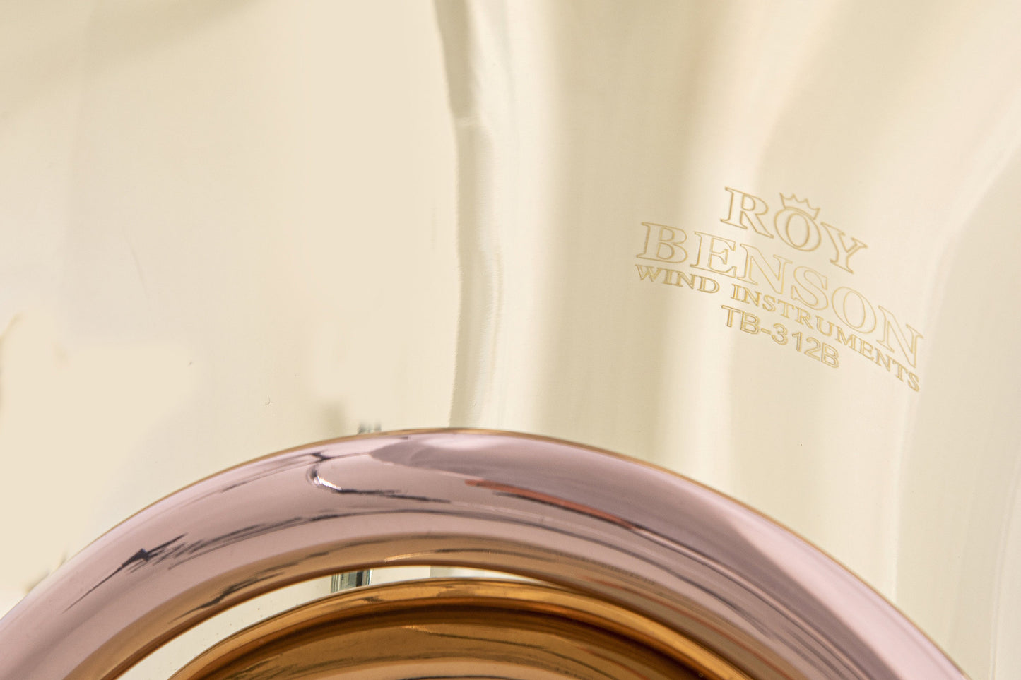 Roy Benson Basso Tuba in Si-Sib TB-312B