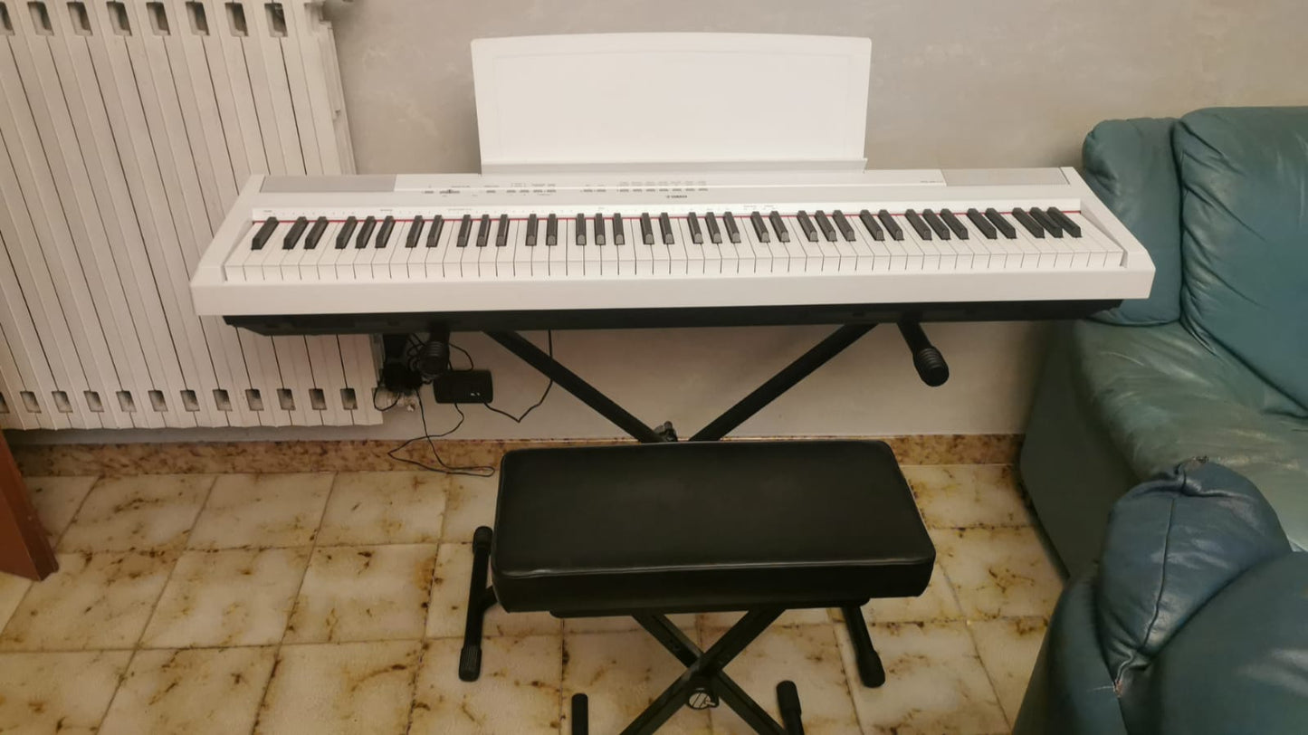 Yamaha P-115 con supporto e panca